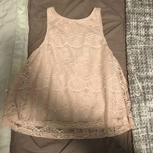 Tan tank